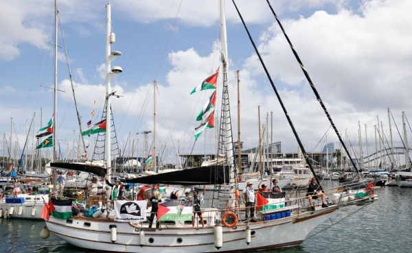 智选+ 以色列称将阻止人道援助船队抵达加沙地带